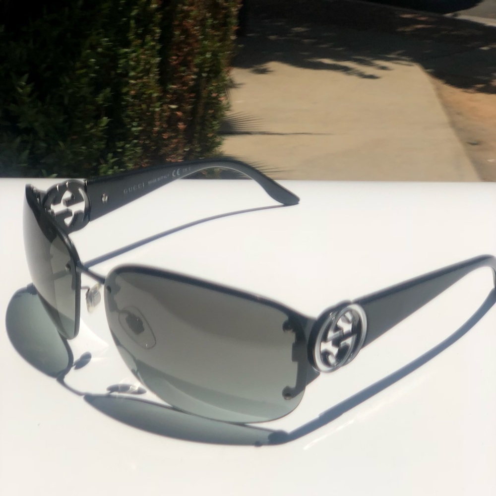 Gucci Black Sunglasses